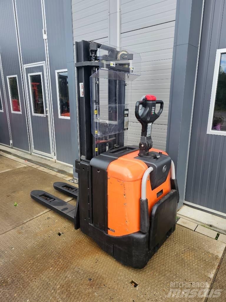 BT SPE 125 L 4150mm 行走控制式堆積機