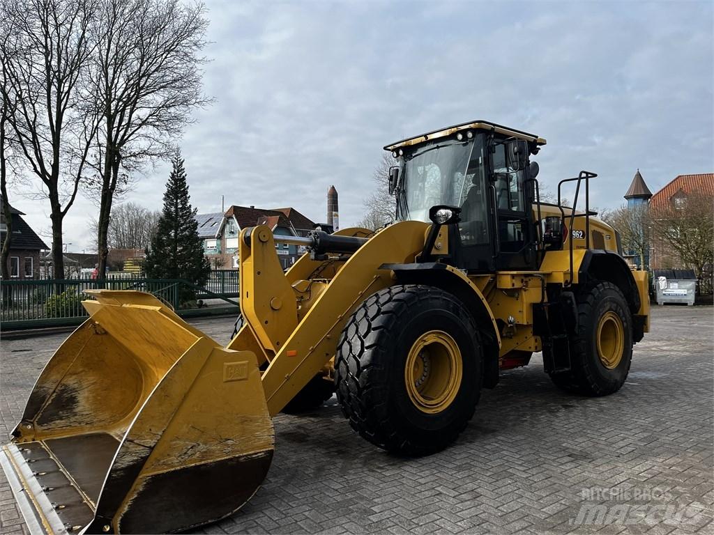 CAT 962 輪胎式裝載機