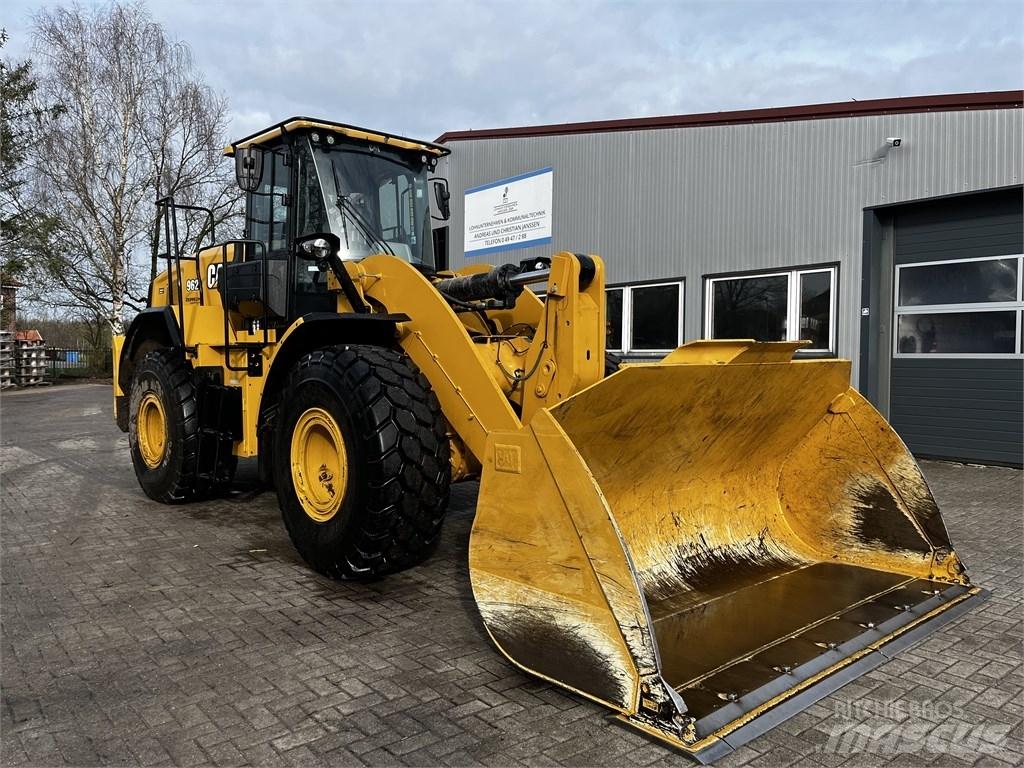 CAT 962 輪胎式裝載機