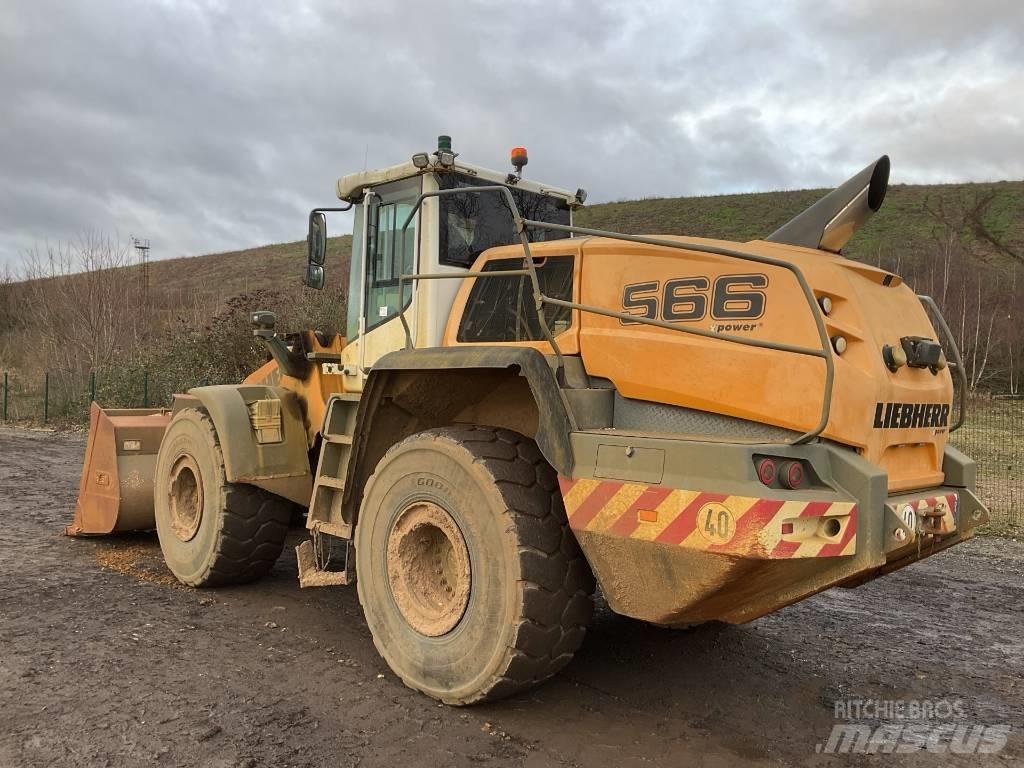 Liebherr L 566 輪胎式裝載機