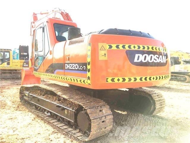 Doosan DH 220 LC-7 履帶式 挖土機/掘鑿機/挖掘機