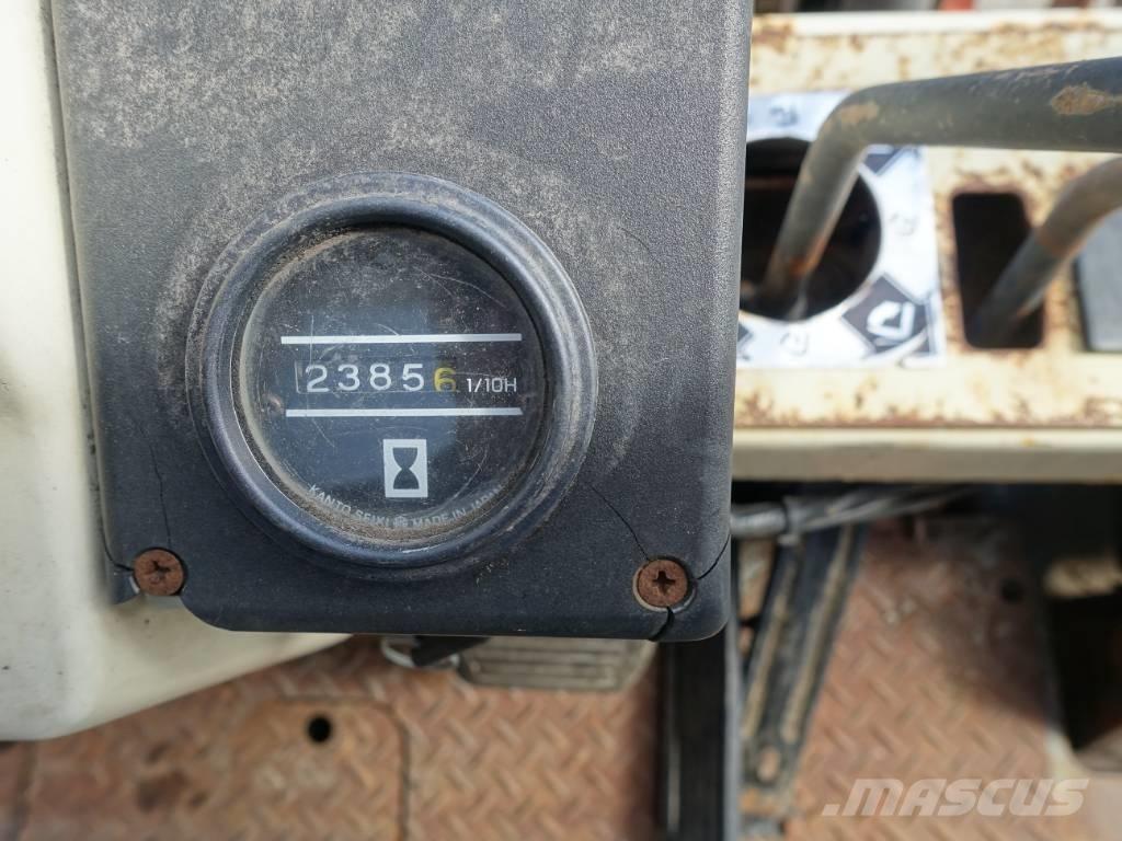 Nissan EH 02 A 20U 柴油卡車