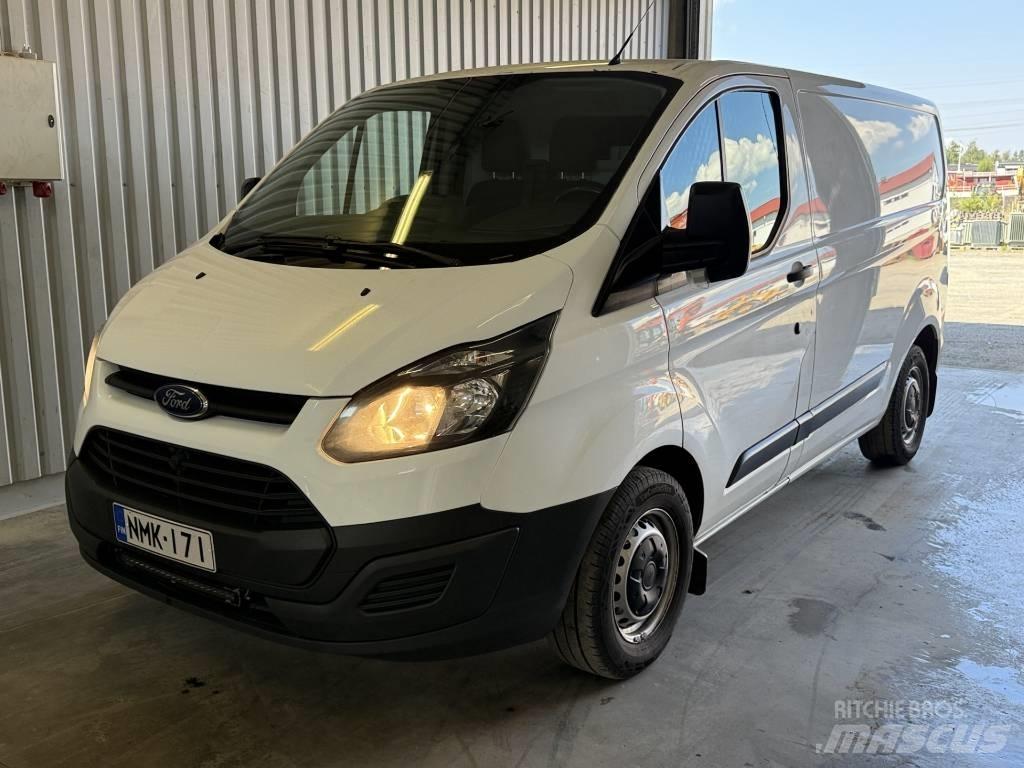 Ford Transit Custom 廂式貨物運輸車