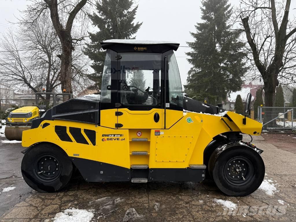 Bomag BW 28 RH 膠輪滾壓機