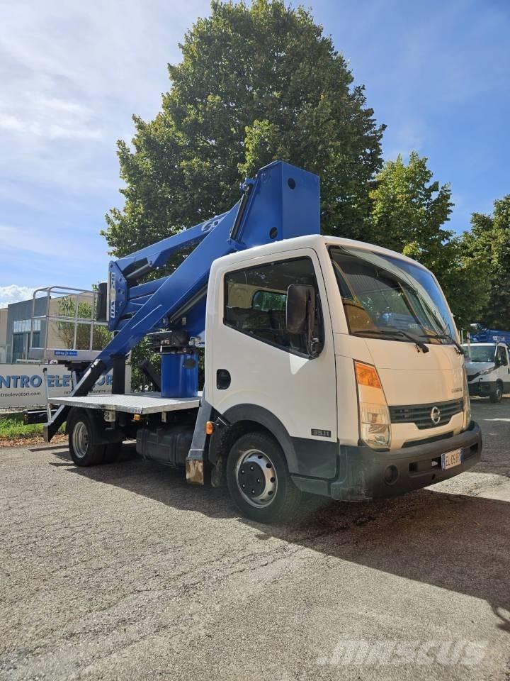 Socage DA 320 卡車裝載高空作業車