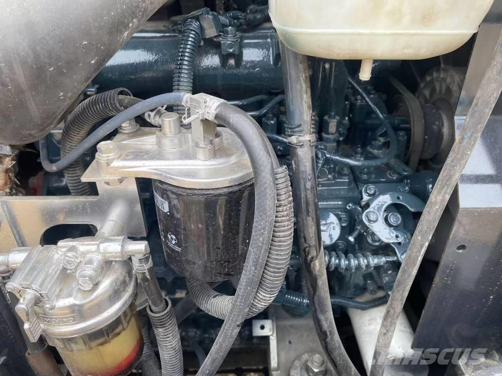 Kubota 155 小型挖土機/掘鑿機<7t(小型挖掘機)