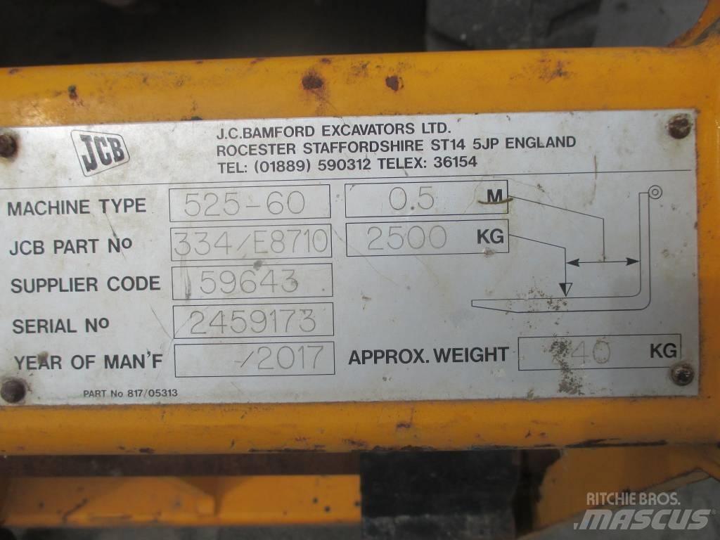 JCB 525-60 伸縮臂操作車
