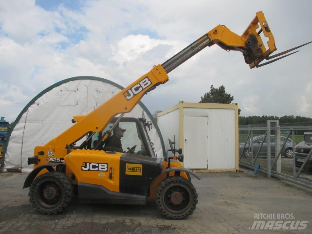 JCB 525-60 伸縮臂操作車