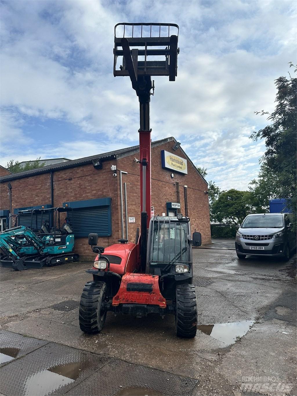 Manitou MT 625 伸縮臂操作車