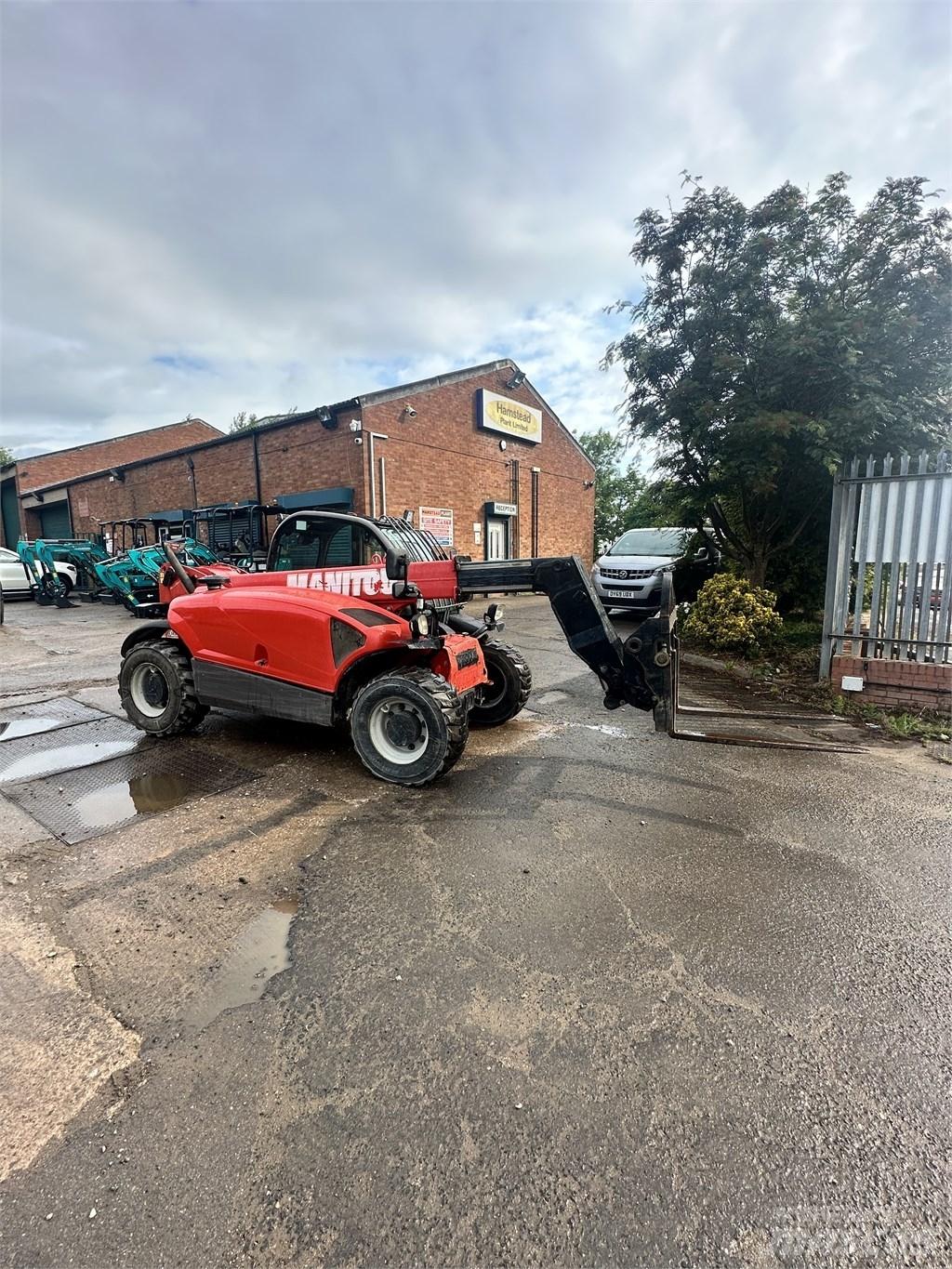Manitou MT 625 伸縮臂操作車
