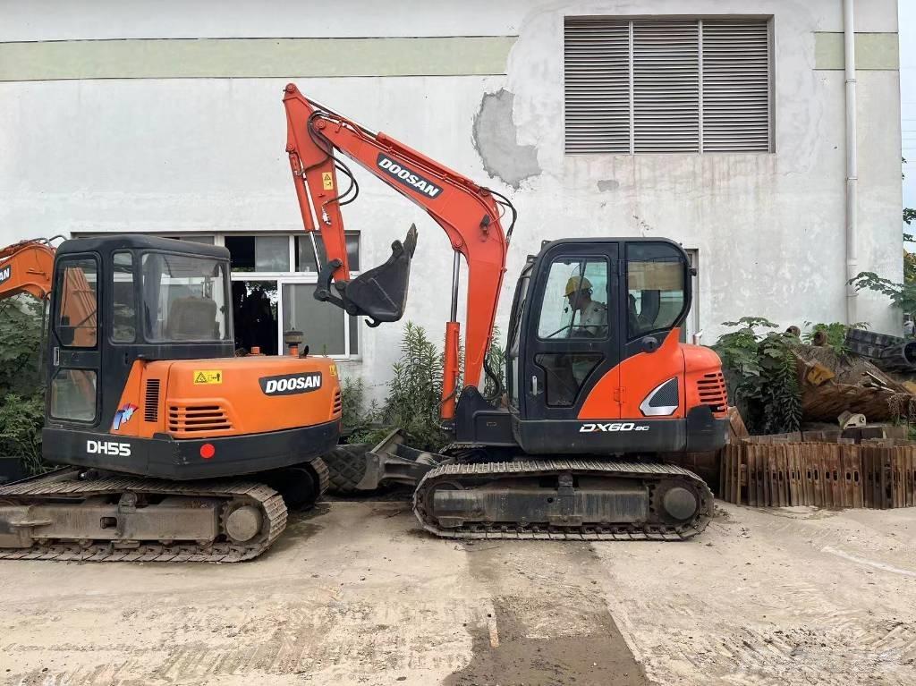 Doosan DX 60 履帶式 挖土機/掘鑿機/挖掘機