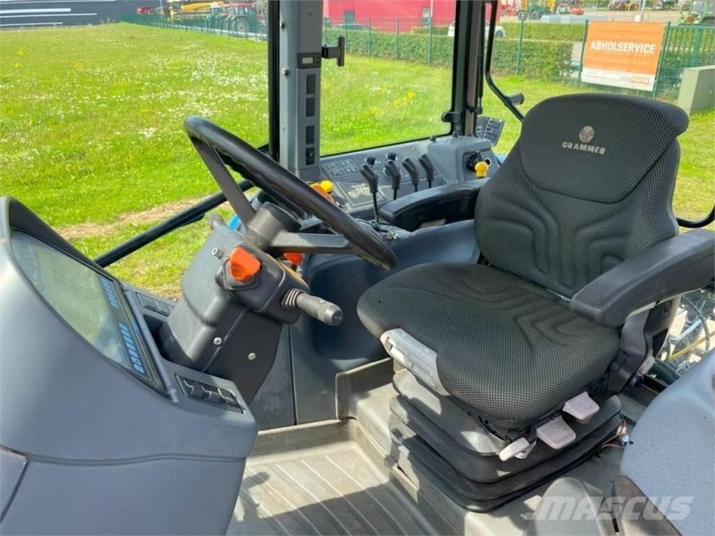 New Holland TM 155 曳引機