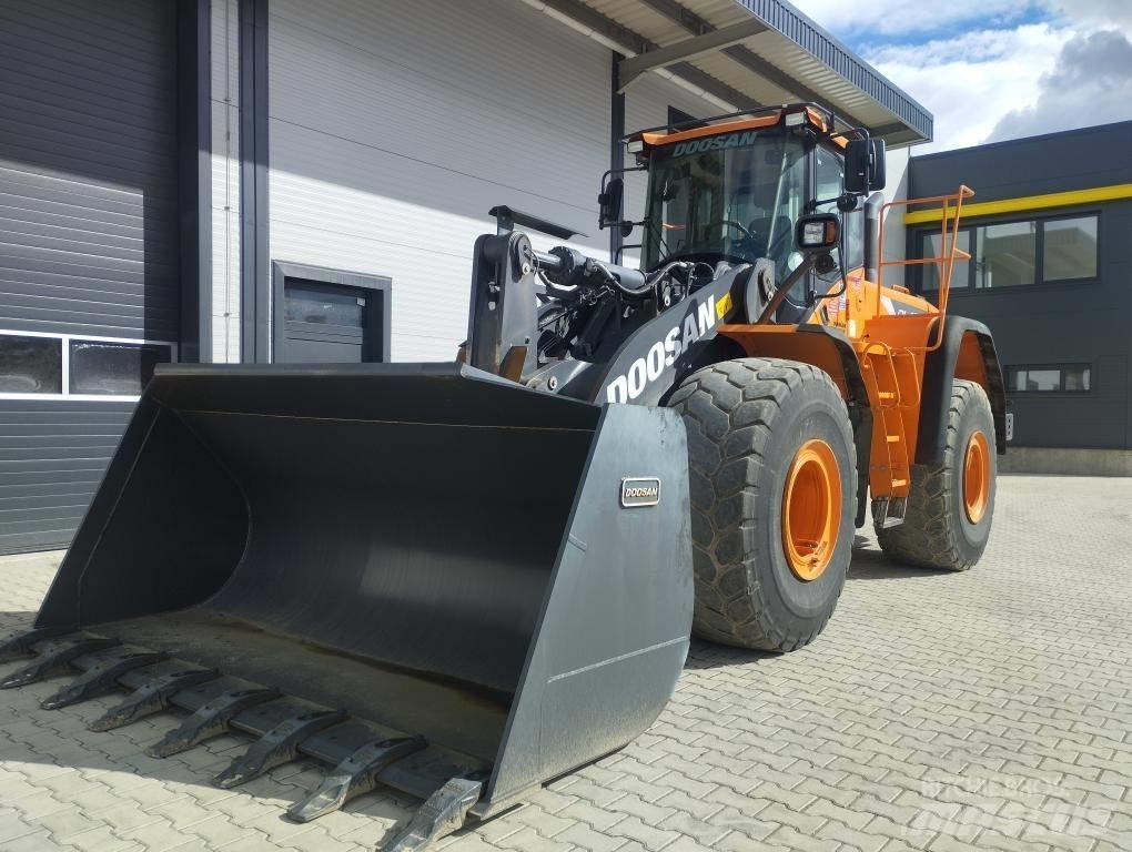 Doosan DL 420-5 輪胎式裝載機