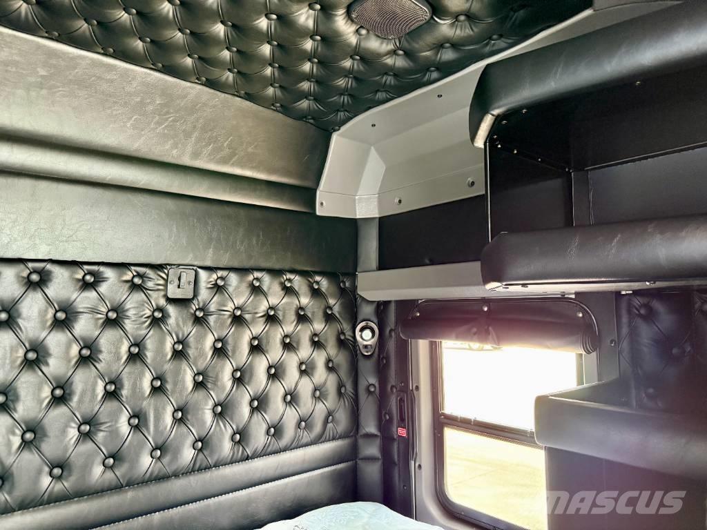 Kenworth T800 曳引機組件