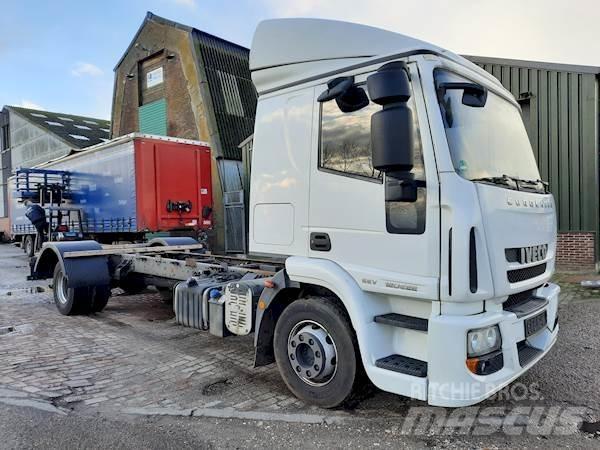 Iveco 120E22 商用底盤車