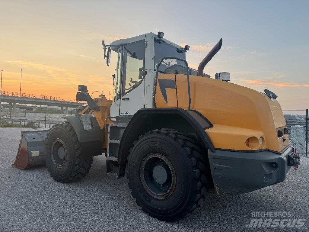 Liebherr L 538 輪胎式裝載機