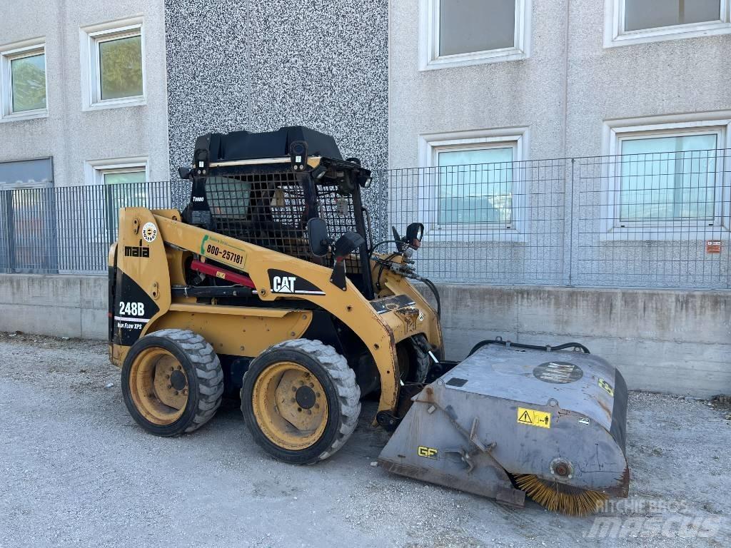 CAT 248 B HF-XPS 滑移轉向裝載機