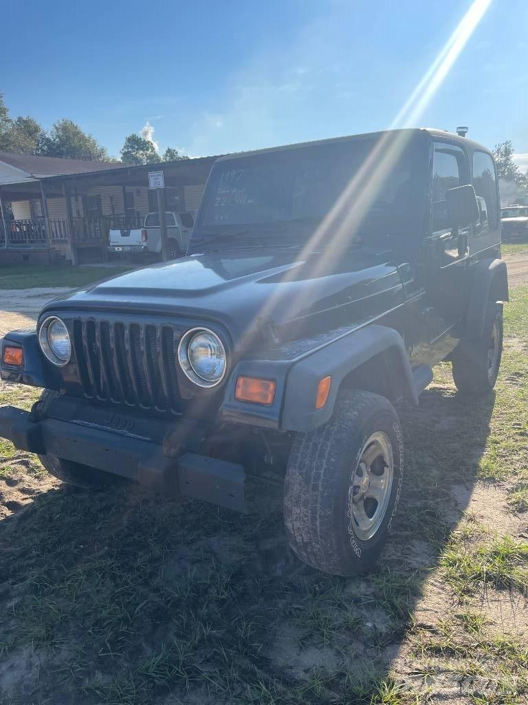 Jeep Wrangler 汽車