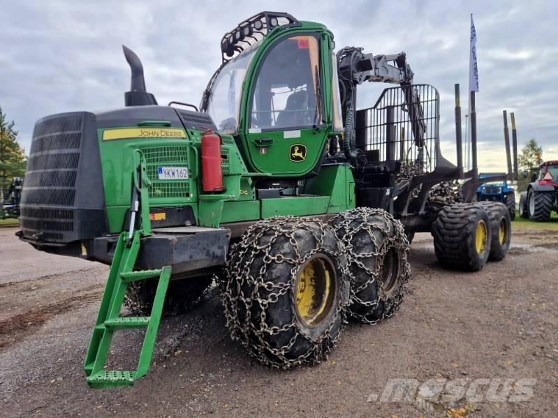 John Deere 1110 G 集運機