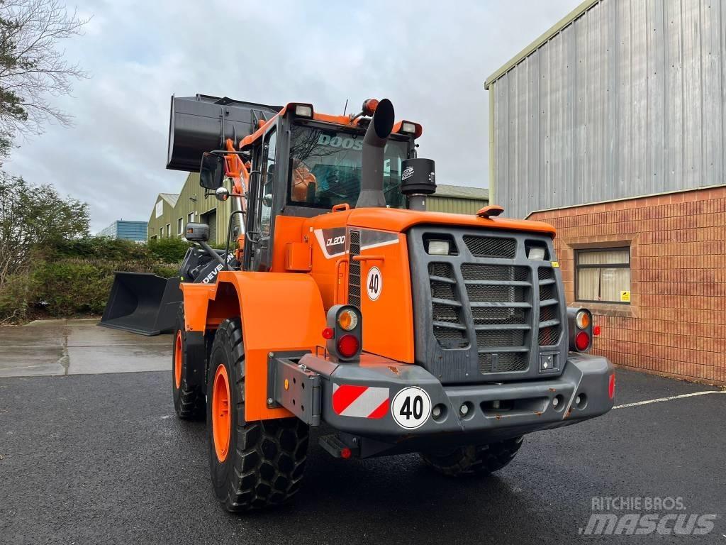 Doosan DL200-5 輪胎式裝載機