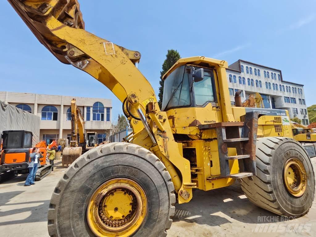 Komatsu WA 500 輪胎式裝載機