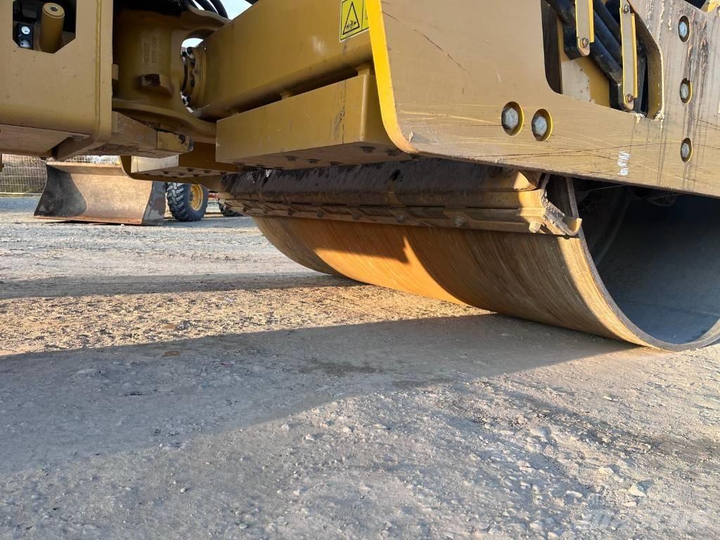CAT CS12 GC 土壤壓實機