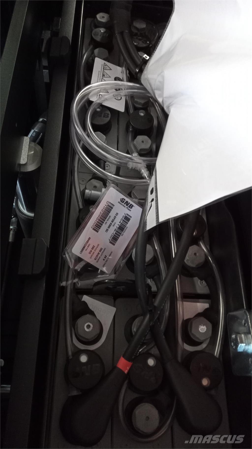 Toyota BT SPE200D 自走式堆積機