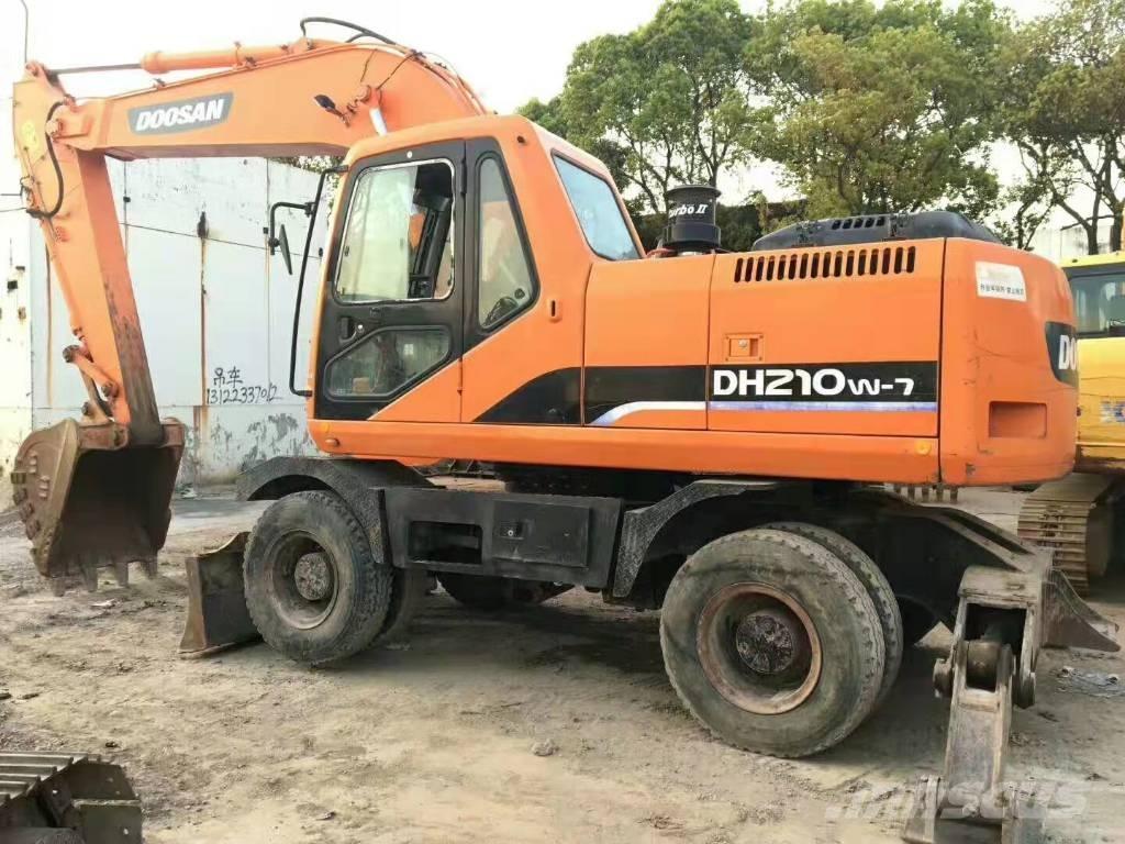 Doosan DH210W-7 旋轉式挖土機/掘鑿機/挖掘機