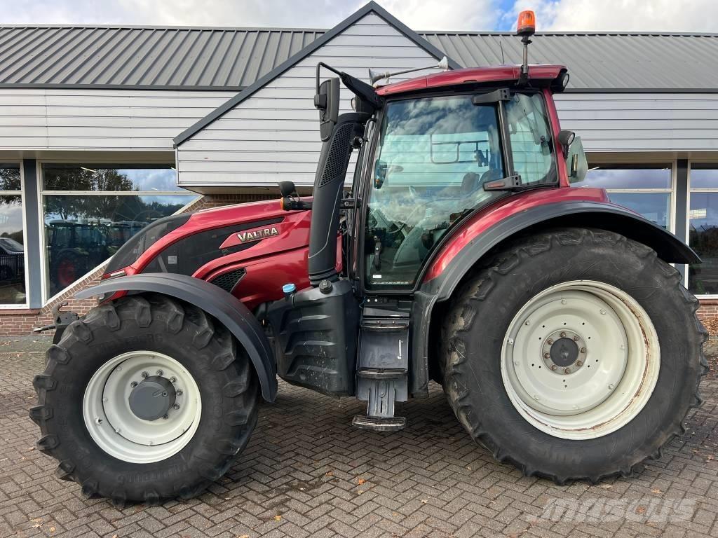 Valtra T 174 Versu 曳引機