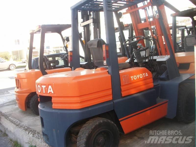 Toyota 5 FD 30 柴油卡車