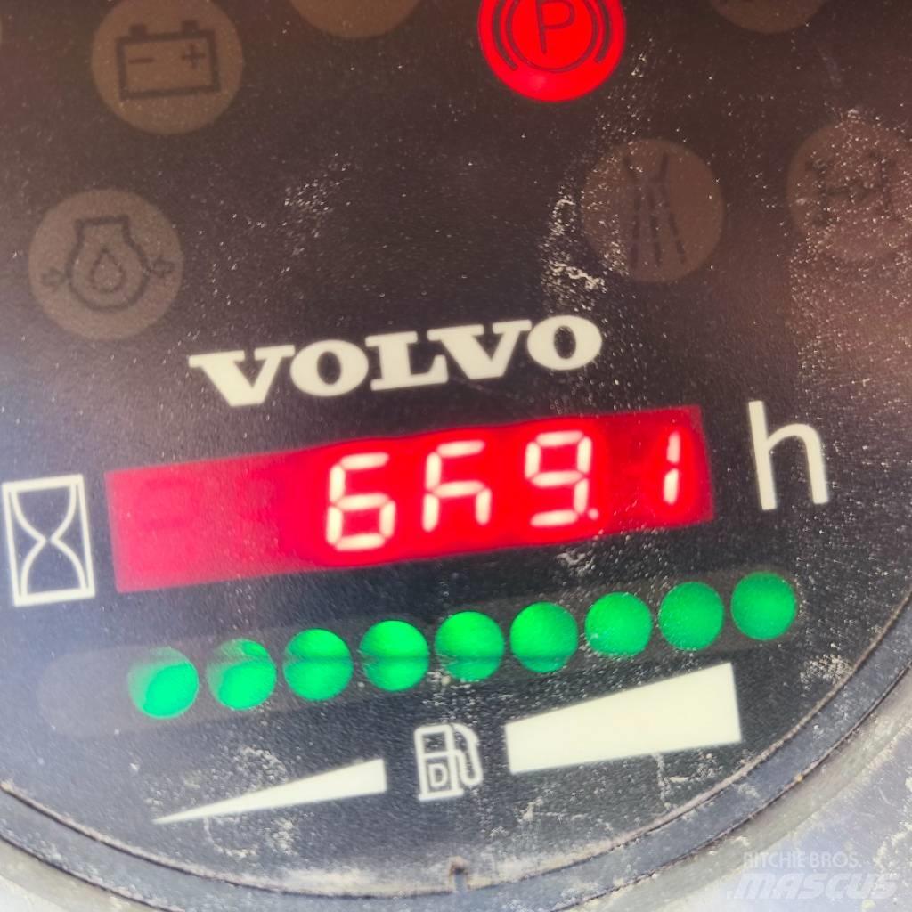 Volvo DD 25 雙輪滾壓機
