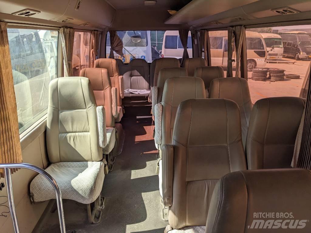 Toyota Coaster Bus 迷你巴士