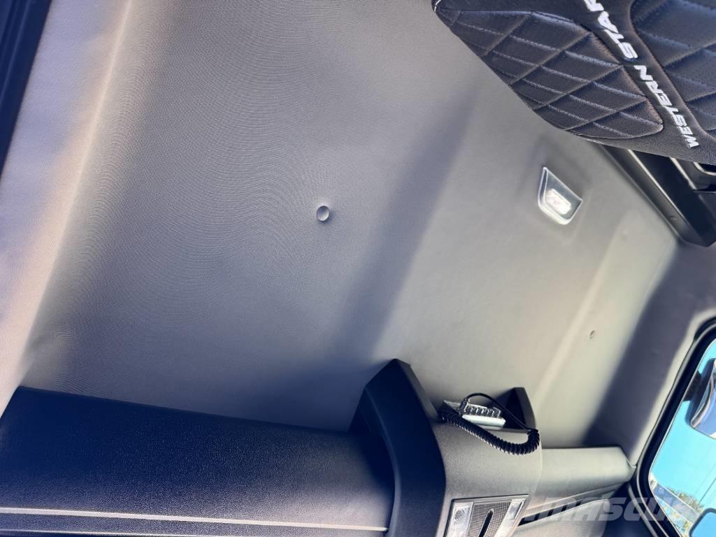 Western Star 49 X 傾卸式卡車