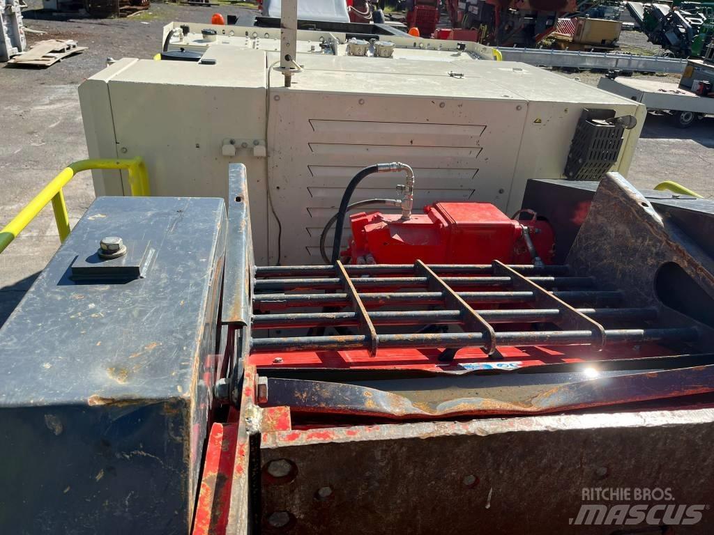 Sandvik QJ 241 移動式壓碎機