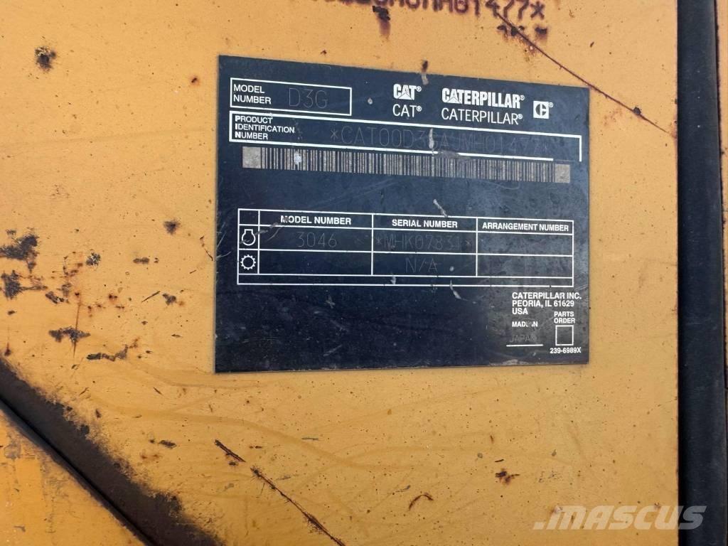 CAT D 3 G 履帶推土機