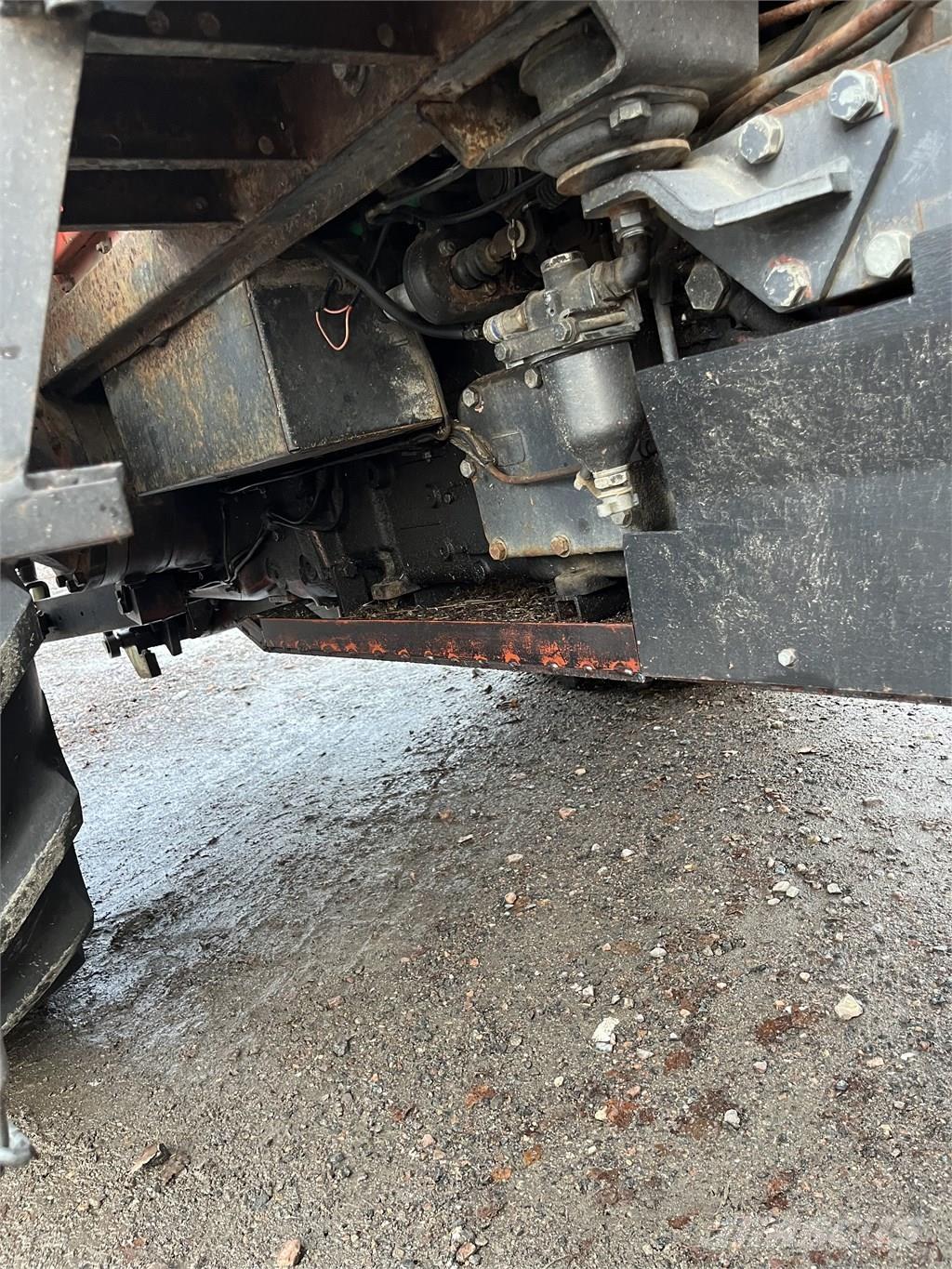 Ursus c-385 曳引機