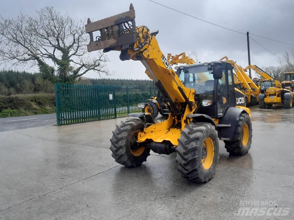 JCB TM 320 農業用伸縮臂裝載機