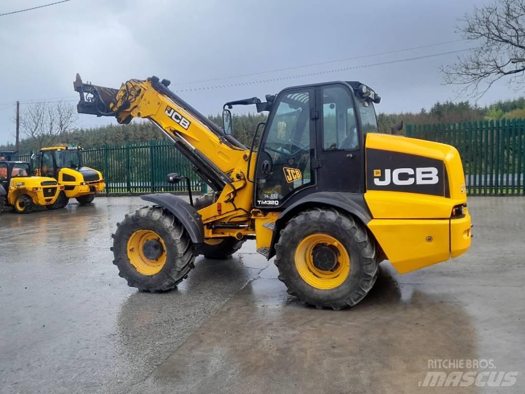 JCB TM 320 農業用伸縮臂裝載機