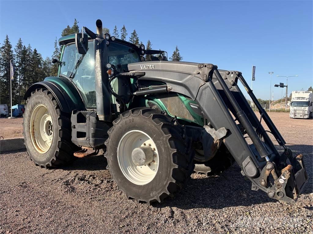 Valtra T234 Direct 曳引機