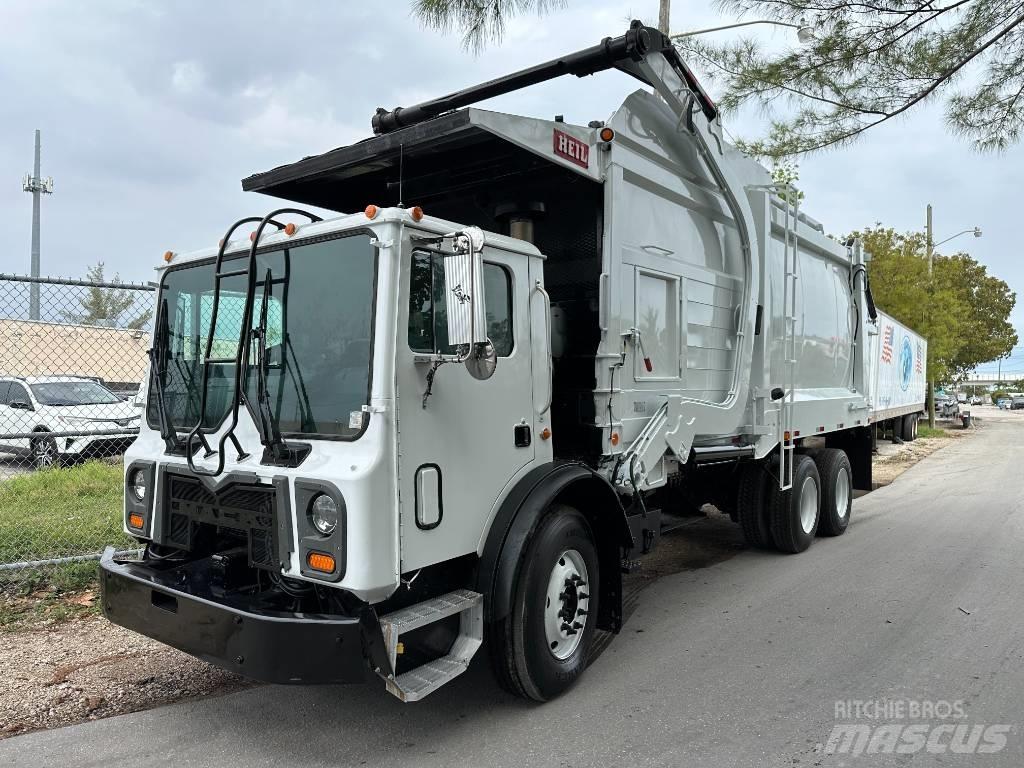 Mack MRU 垃圾車