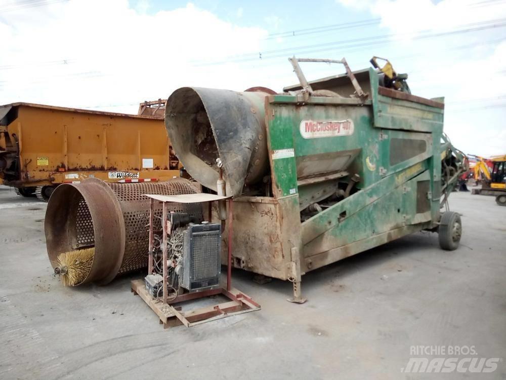 McCloskey 407R 移動式篩選機