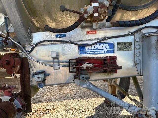  NOVA MC307 7000 GAL 罐體拖車