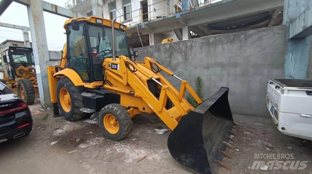 JCB 3 CX 輪胎式裝載機