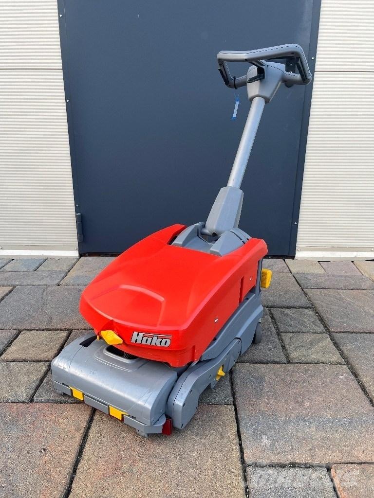  Szorowarka Hako E/B8 洗地吸乾機