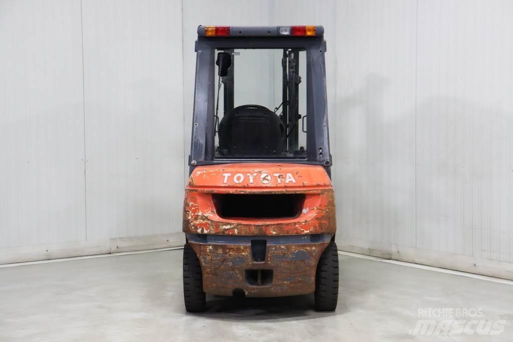Toyota 62-7FDF25 柴油卡車