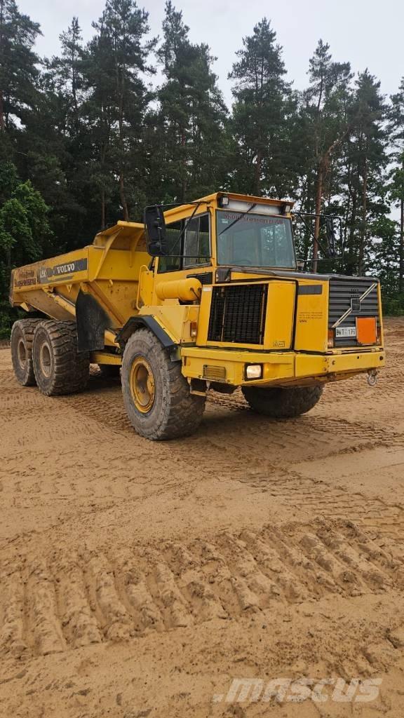 Volvo A 25 C 鉸接式起吊車
