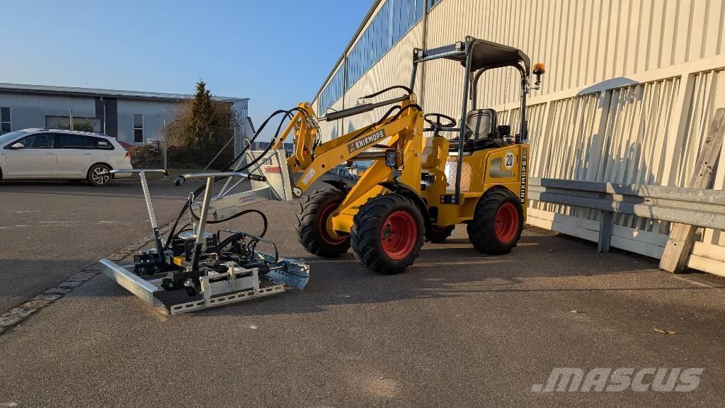 Knikmops KM130H 小型裝載機
