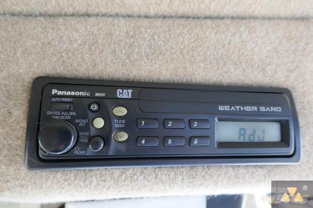 CAT 143H 平土機
