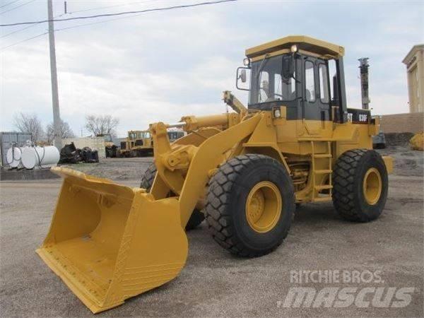 CAT 936 F 輪胎式裝載機