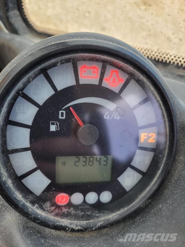 Liebherr L 506 輪胎式裝載機